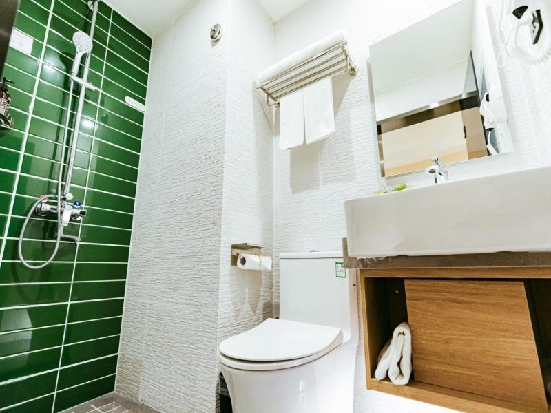 Greentree Inn Shanghai Huangxing Park Subway Station Express Hotel Extérieur photo