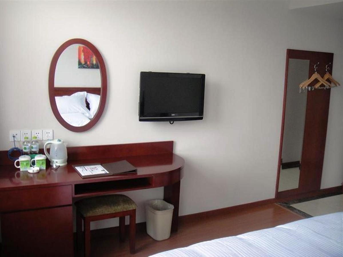 Greentree Inn Shanghai Huangxing Park Subway Station Express Hotel Extérieur photo